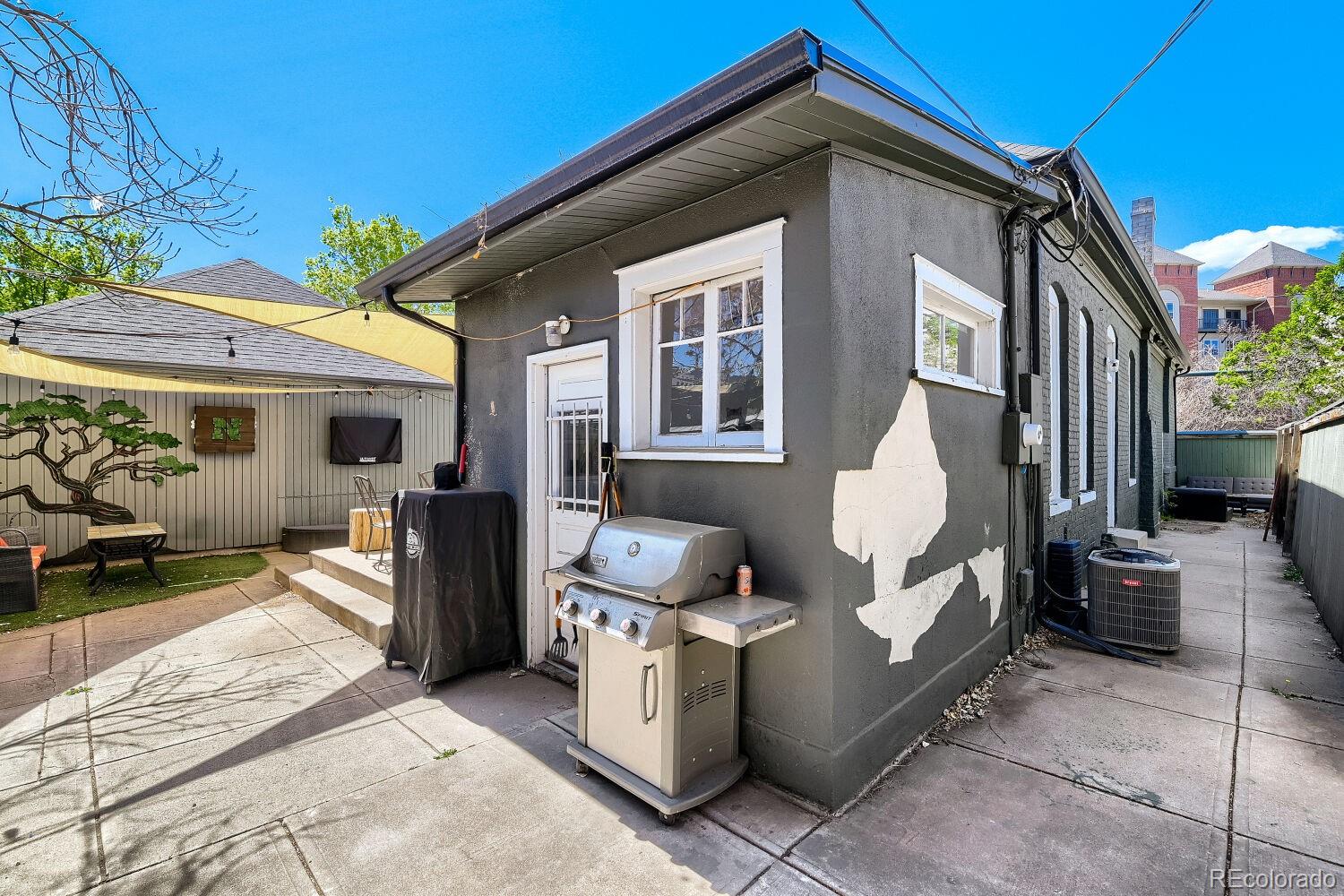 MLS Image #21 for 1950 n clarkson street,denver, Colorado