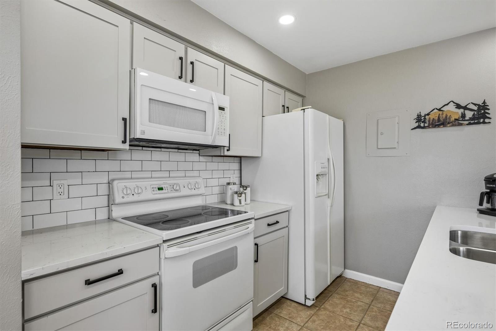 MLS Image #6 for 13732 e lehigh avenue,aurora, Colorado