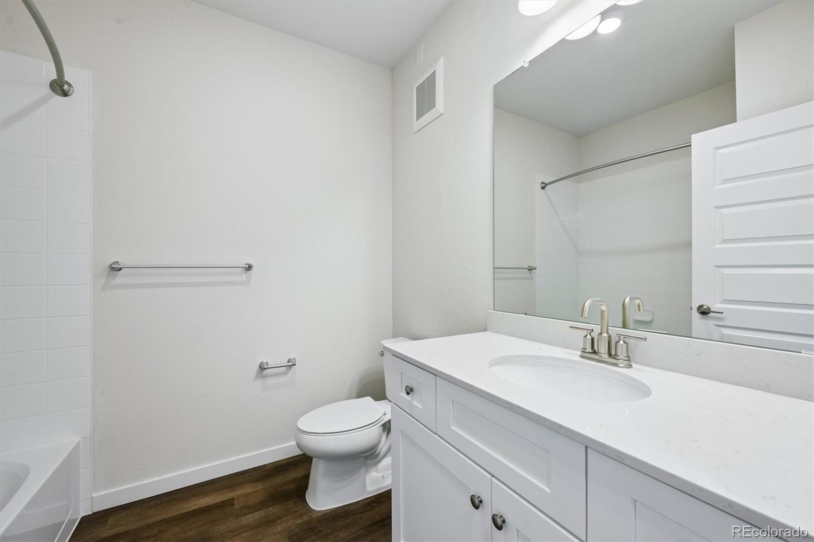 MLS Image #14 for 483  interlocken boulevard 203,broomfield, Colorado