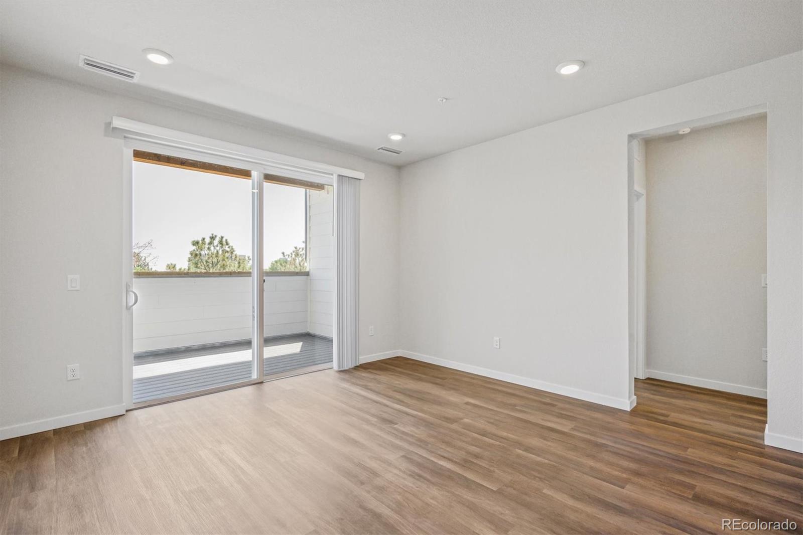 MLS Image #6 for 483  interlocken boulevard 203,broomfield, Colorado