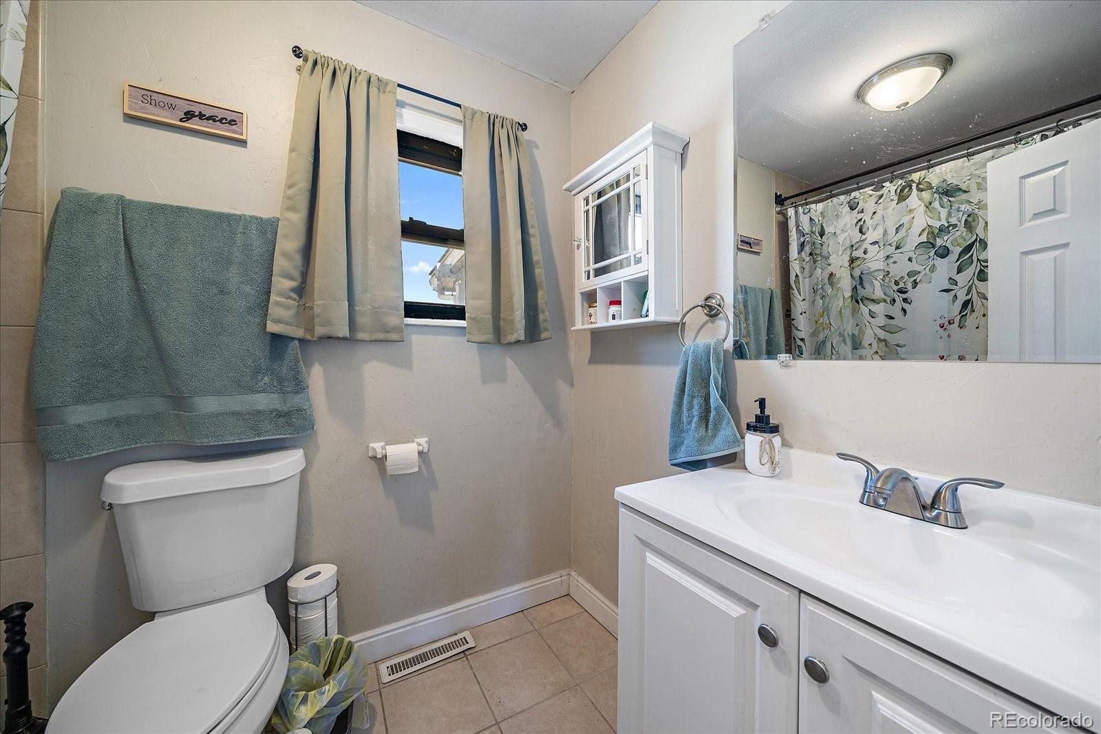 MLS Image #12 for 328 e union avenue,la salle, Colorado