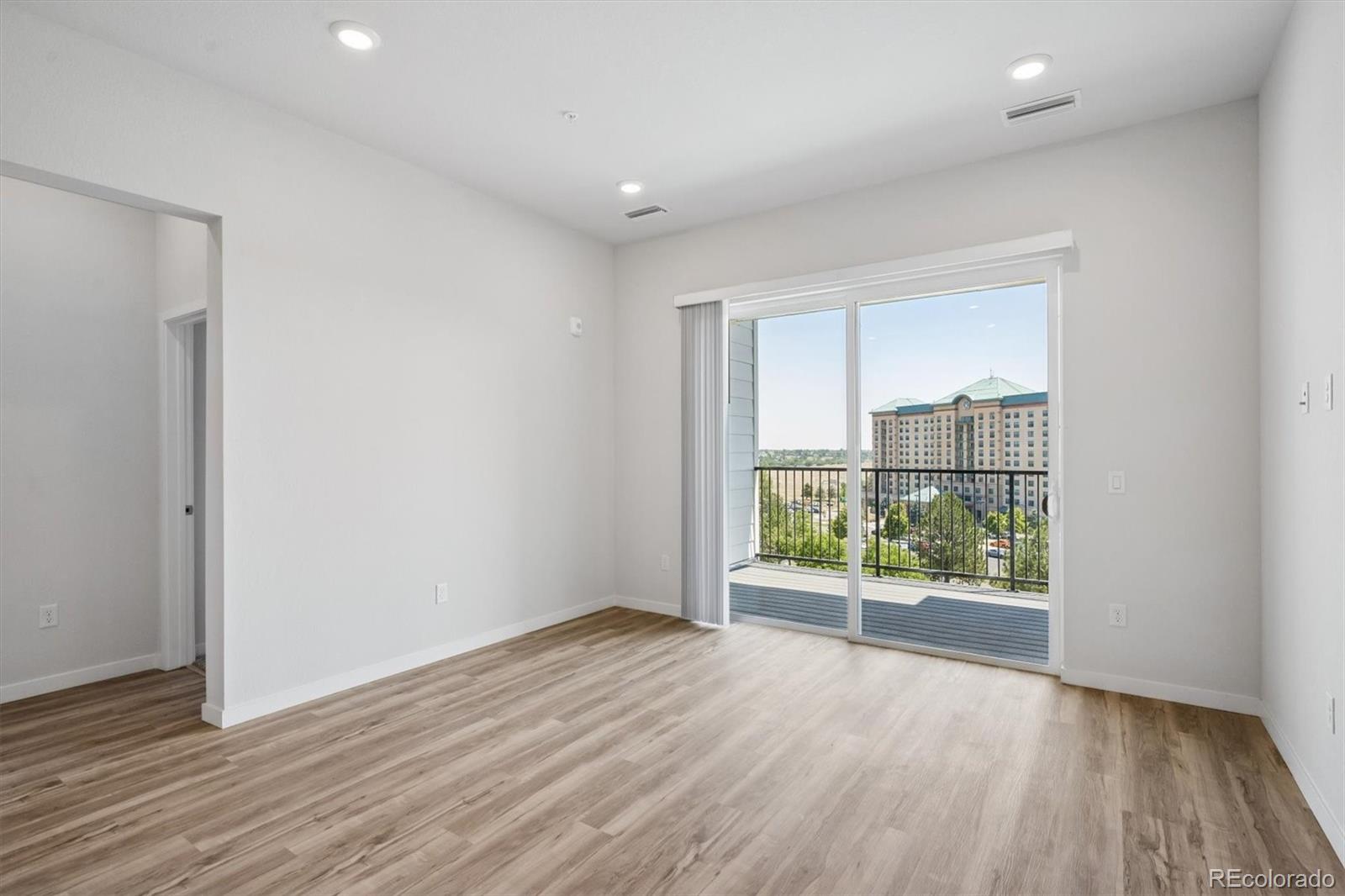 MLS Image #5 for 483  interlocken boulevard 401,broomfield, Colorado
