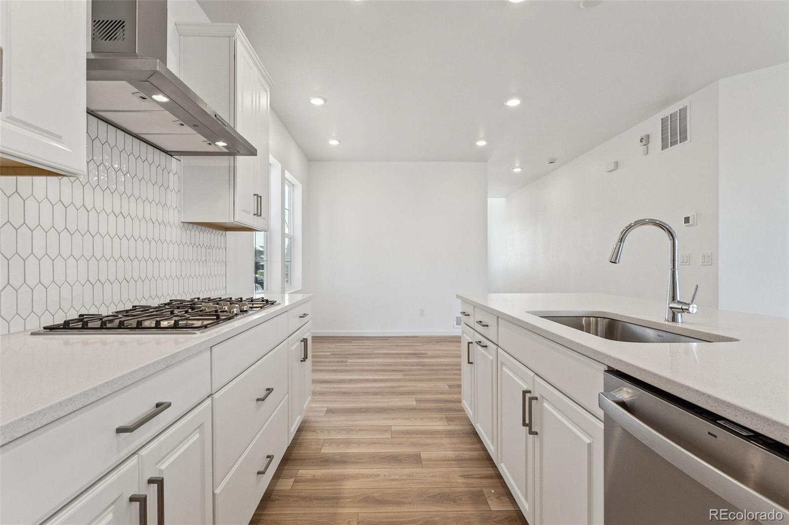 MLS Image #21 for 16938 w 92nd drive,arvada, Colorado