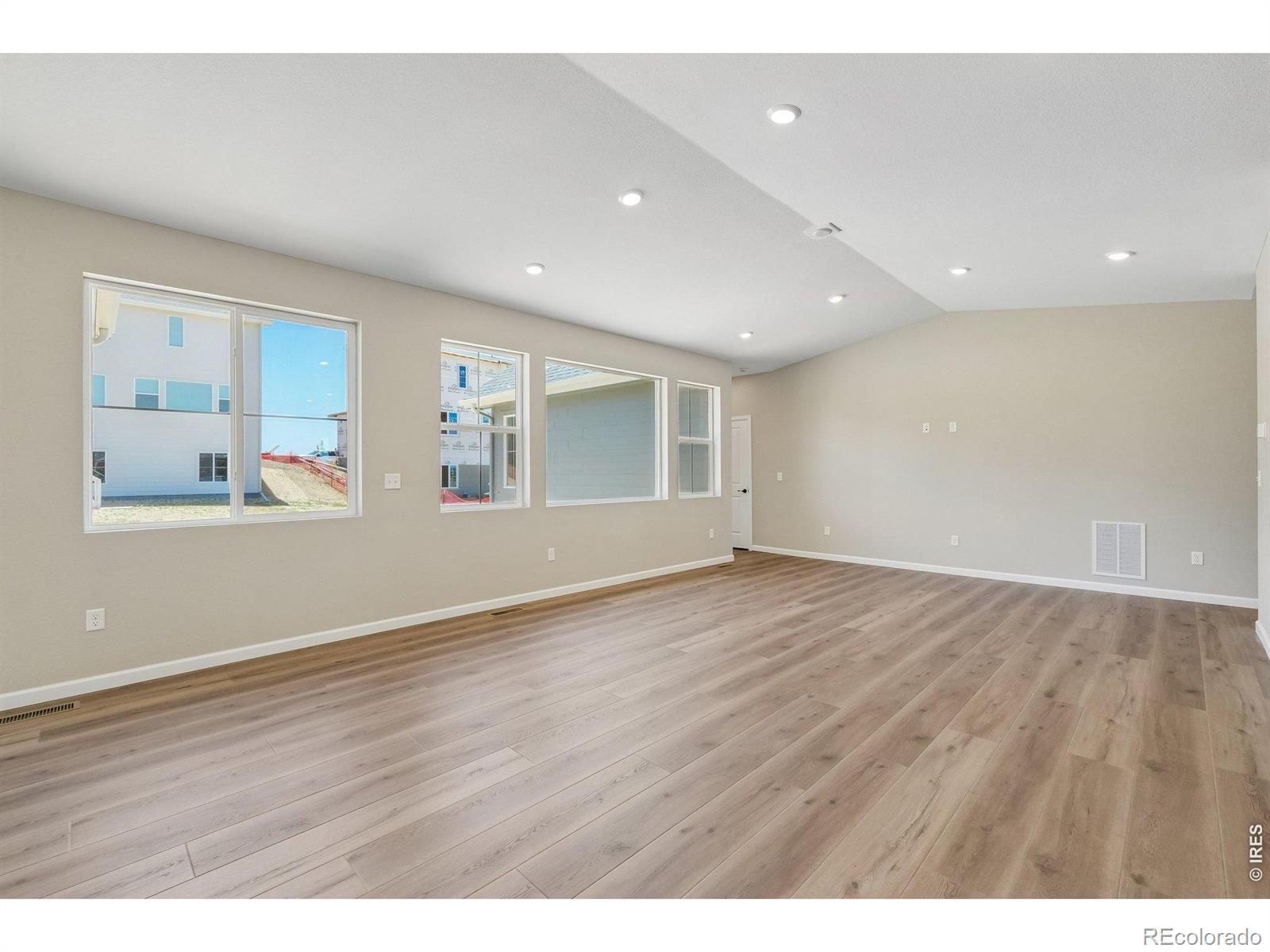 MLS Image #2 for 24406 e 35th drive,aurora, Colorado