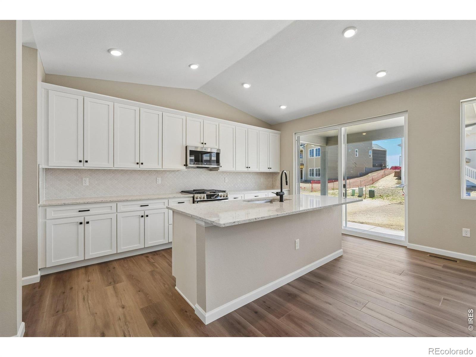 MLS Image #5 for 24406 e 35th drive,aurora, Colorado