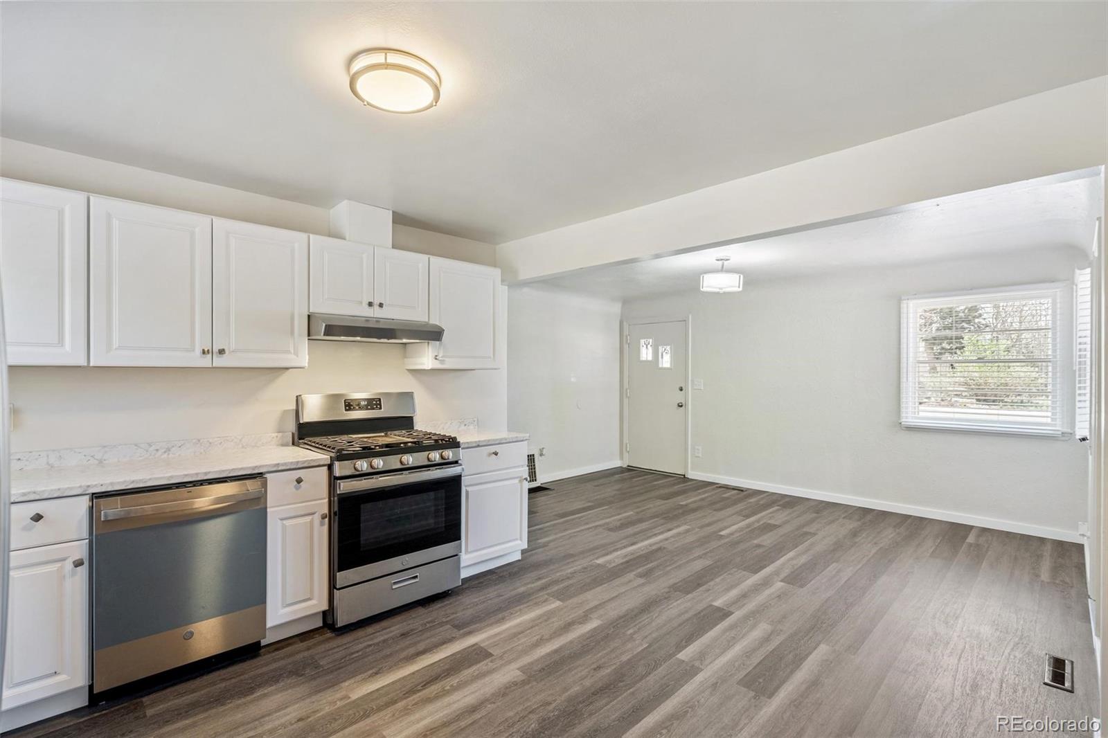 MLS Image #11 for 320  stuart street,denver, Colorado