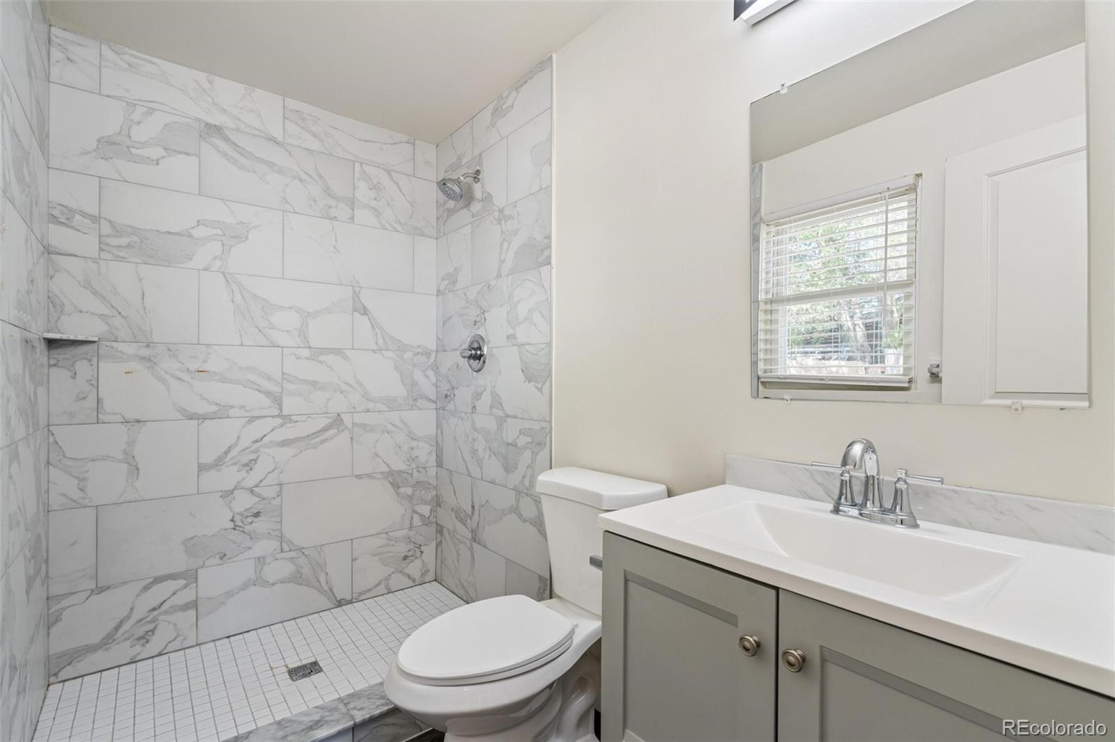 MLS Image #15 for 320  stuart street,denver, Colorado
