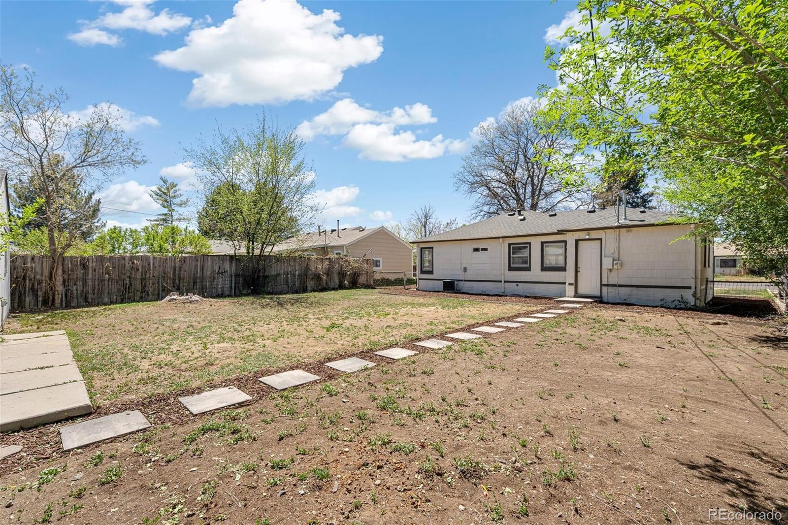 MLS Image #23 for 320  stuart street,denver, Colorado