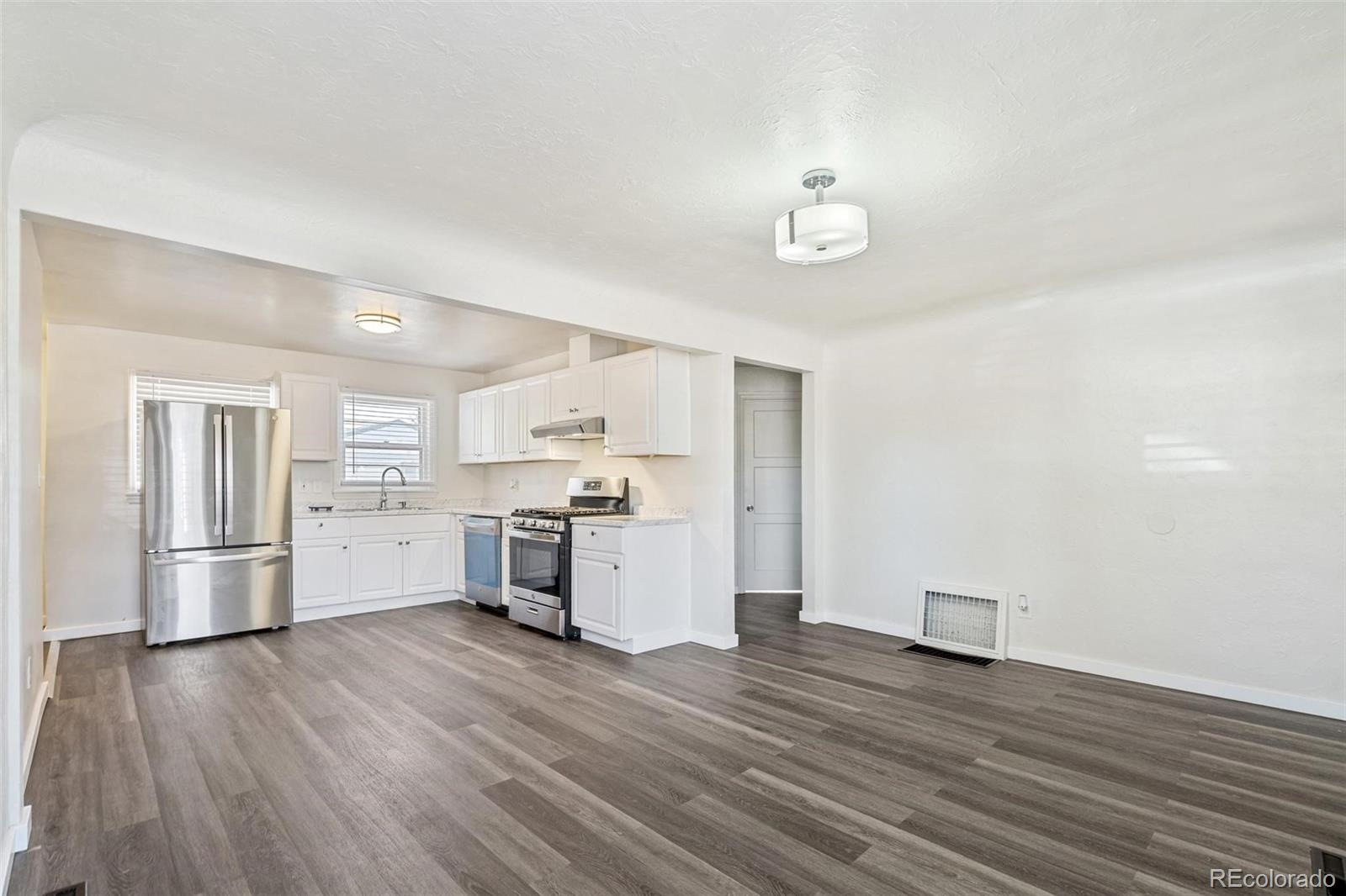 MLS Image #4 for 320  stuart street,denver, Colorado