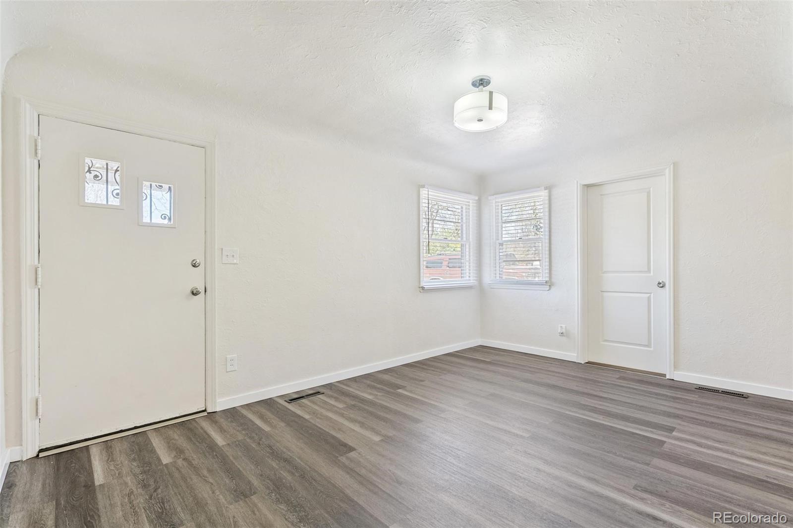 MLS Image #5 for 320  stuart street,denver, Colorado