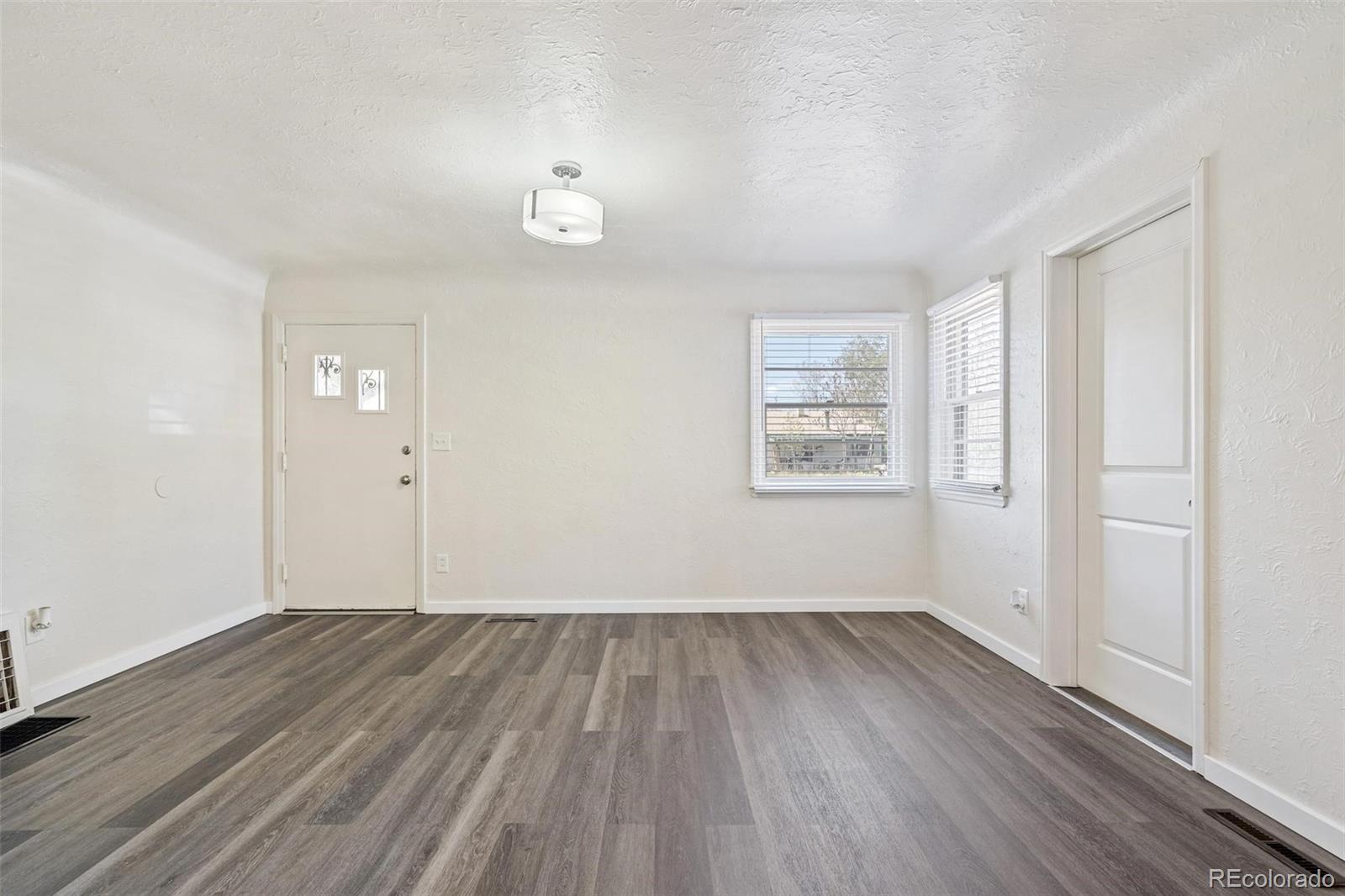 MLS Image #7 for 320  stuart street,denver, Colorado