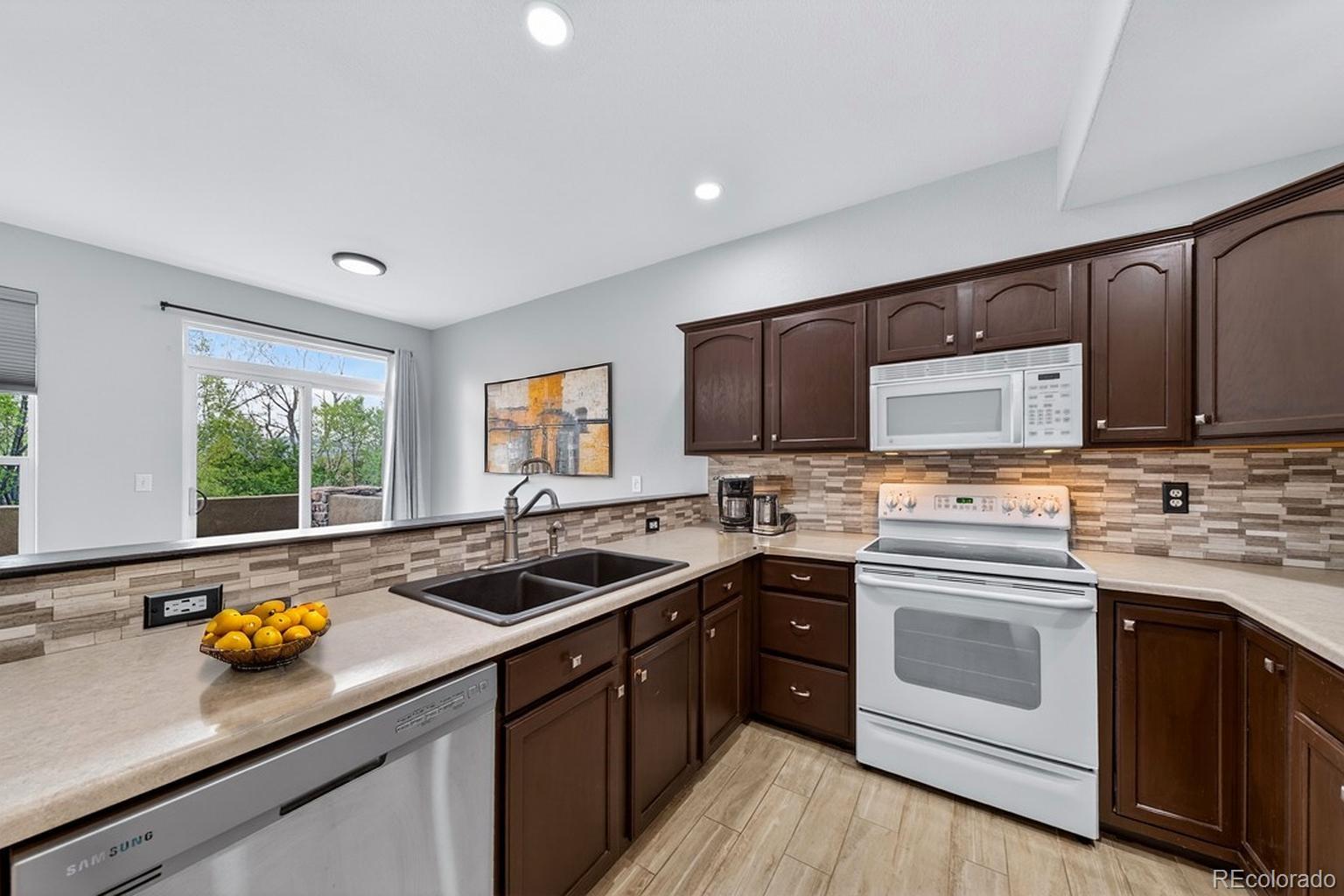 MLS Image #4 for 2731  avalanche heights,colorado springs, Colorado