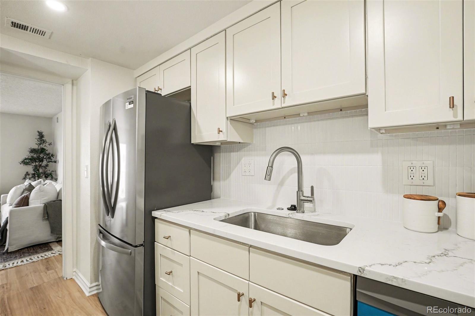 MLS Image #4 for 12133  melody drive,denver, Colorado