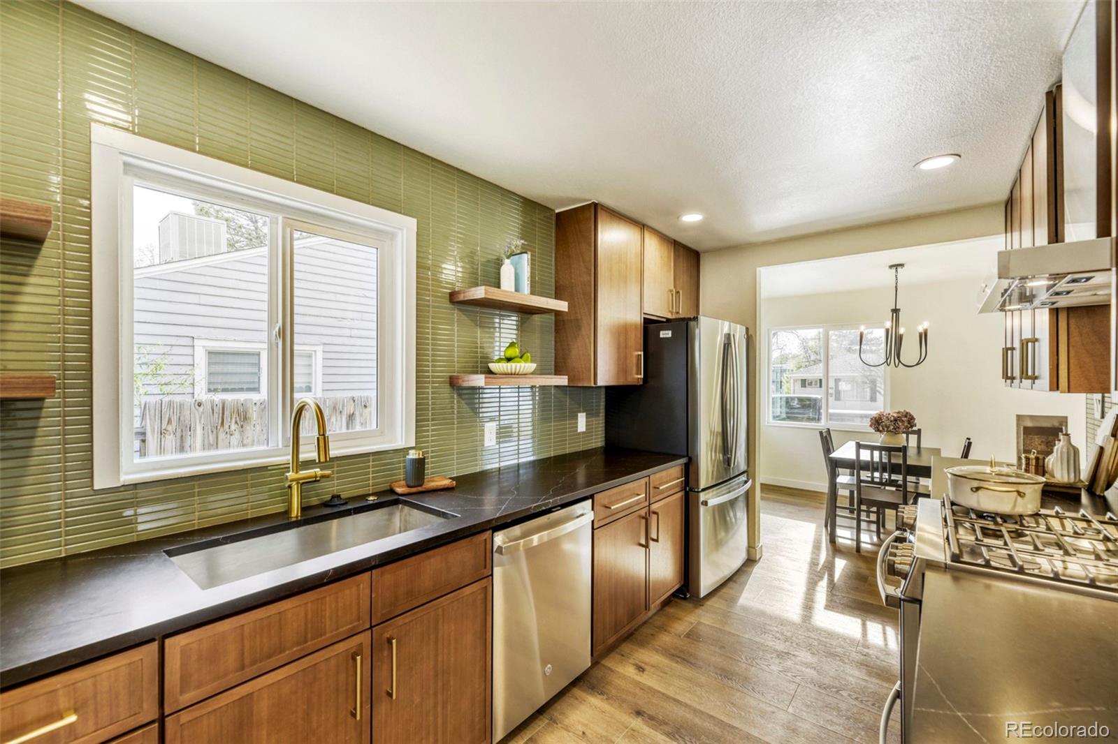 MLS Image #10 for 1590 s jackson street,denver, Colorado