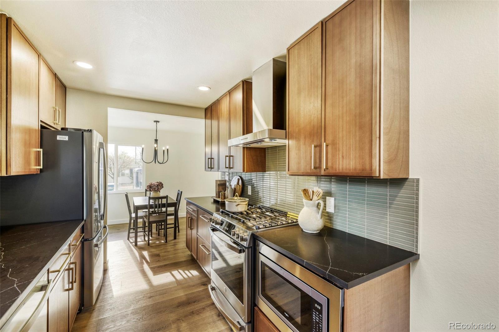 MLS Image #11 for 1590 s jackson street,denver, Colorado