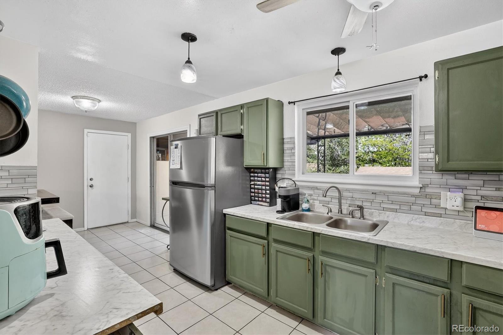 MLS Image #8 for 9334  bellaire street,thornton, Colorado