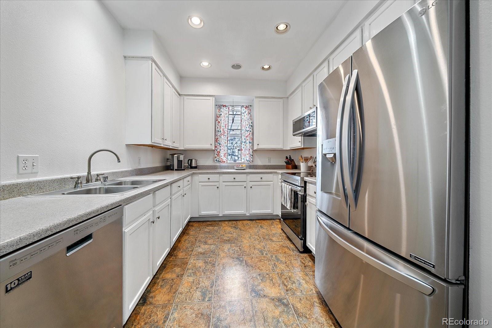 MLS Image #10 for 7493 e 26th avenue,denver, Colorado