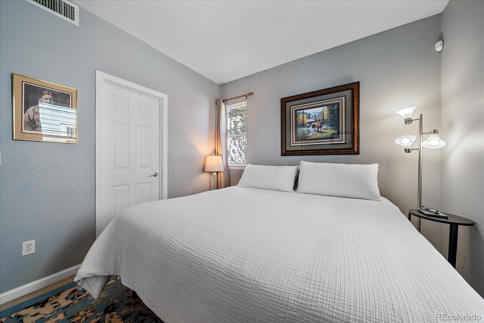 MLS Image #12 for 7493 e 26th avenue,denver, Colorado