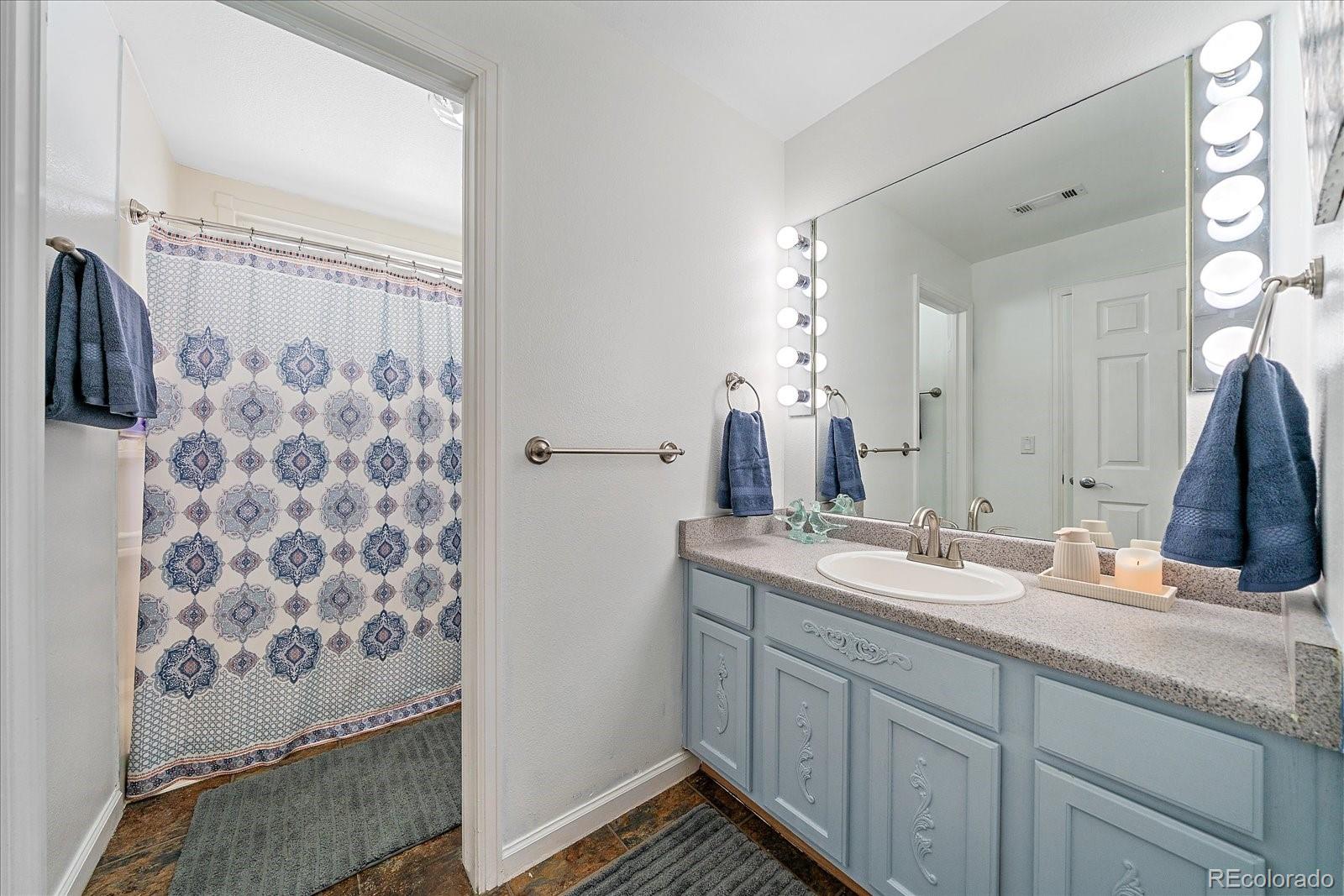 MLS Image #13 for 7493 e 26th avenue,denver, Colorado