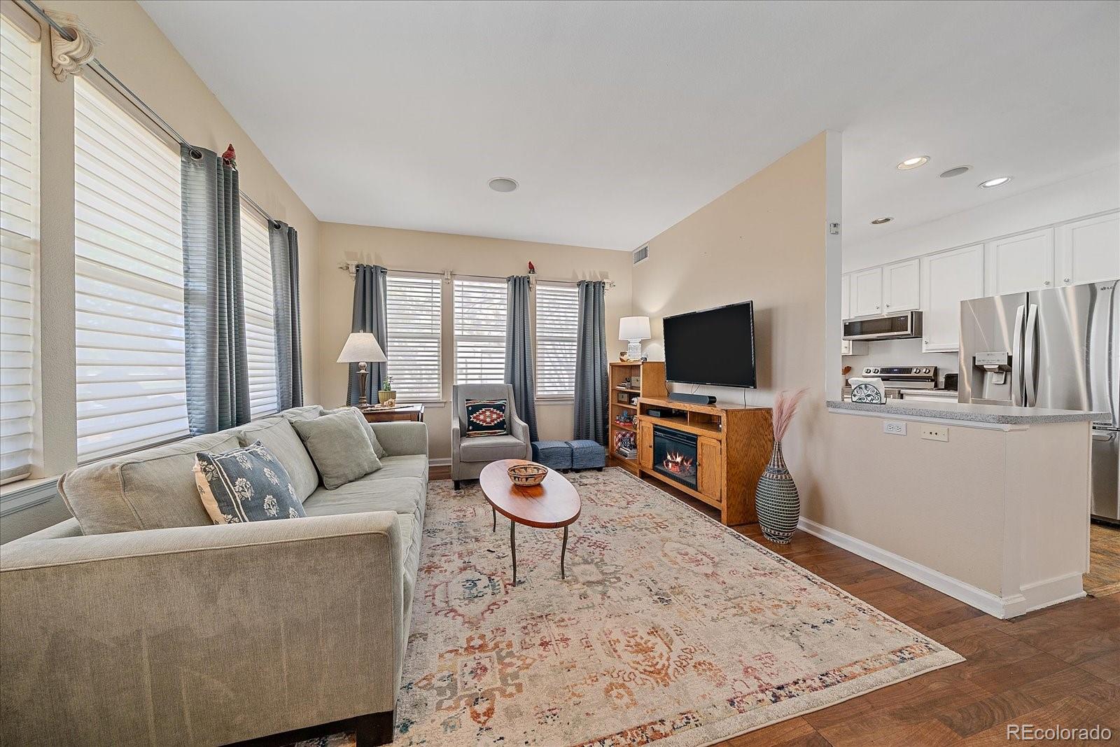 MLS Image #4 for 7493 e 26th avenue,denver, Colorado
