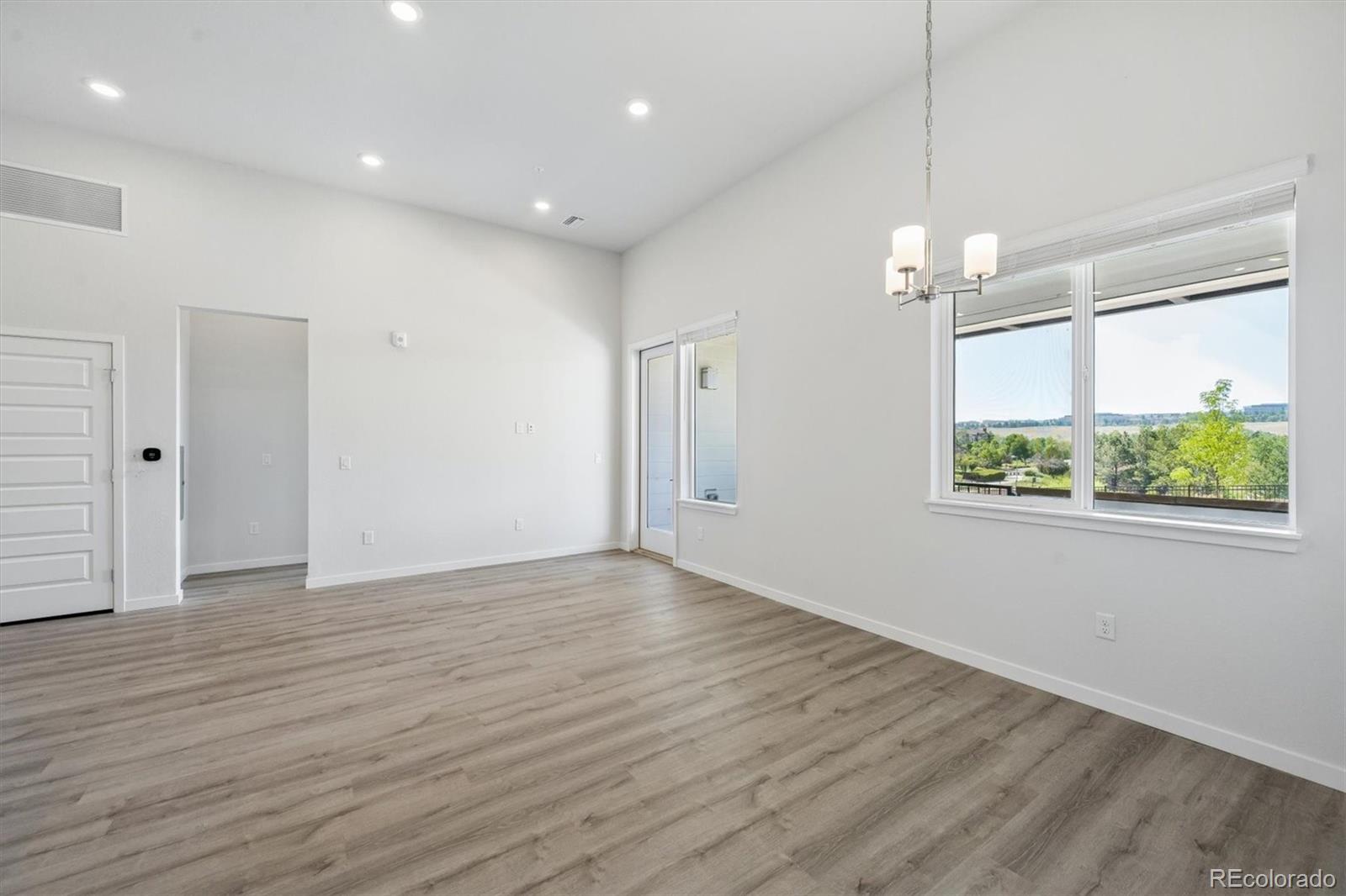 MLS Image #3 for 483  interlocken boulevard 106,broomfield, Colorado