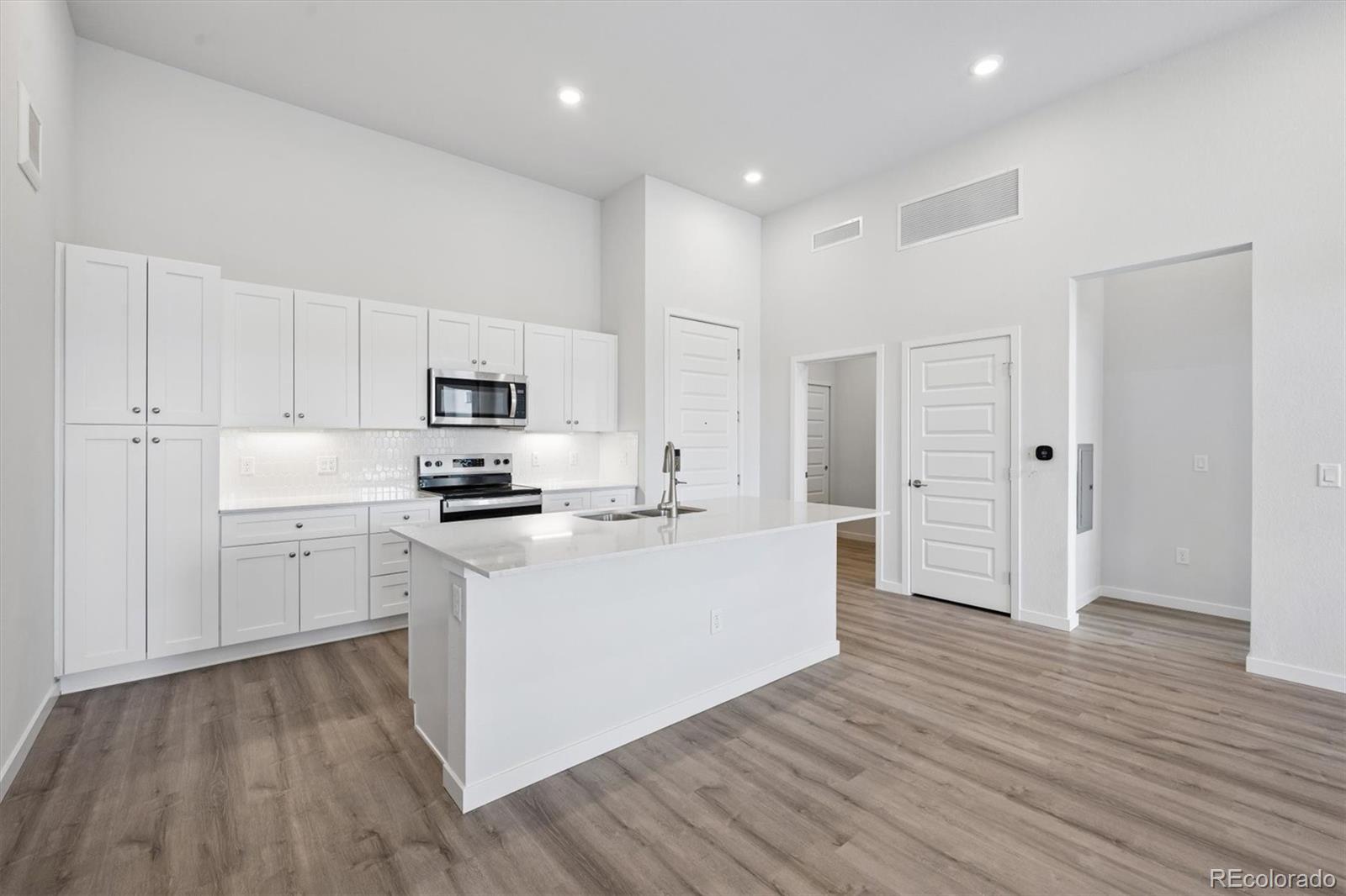 MLS Image #4 for 483  interlocken boulevard 106,broomfield, Colorado
