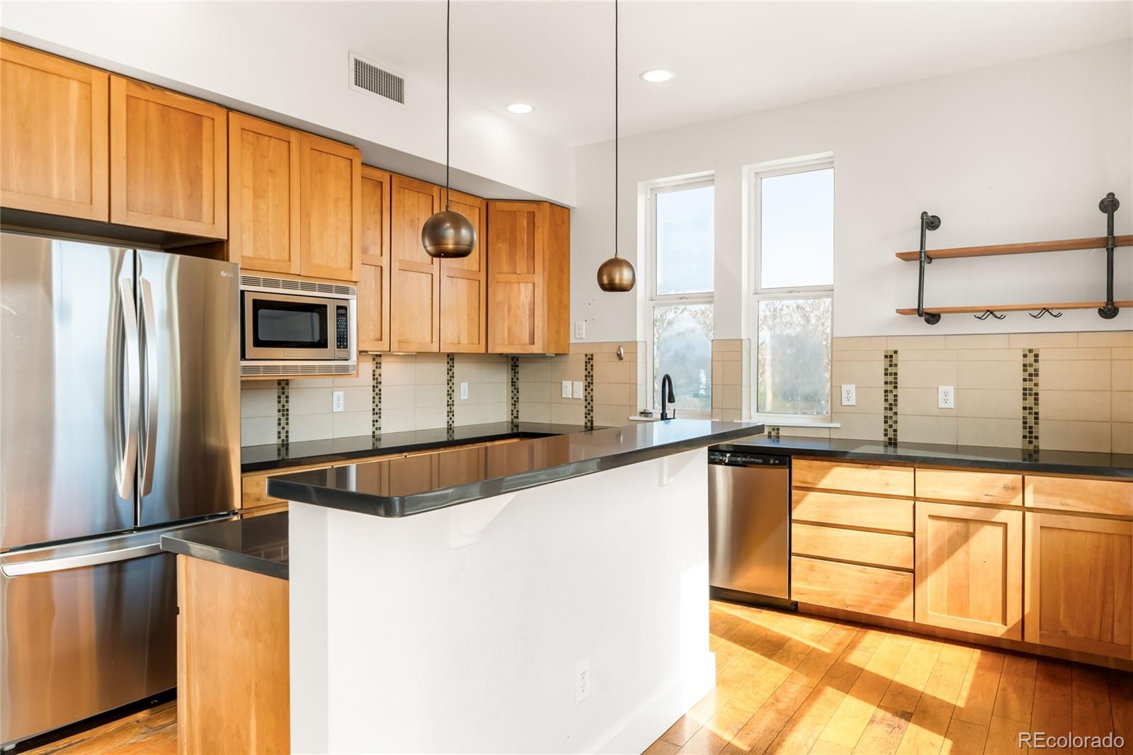MLS Image #5 for 1738 n franklin street,denver, Colorado