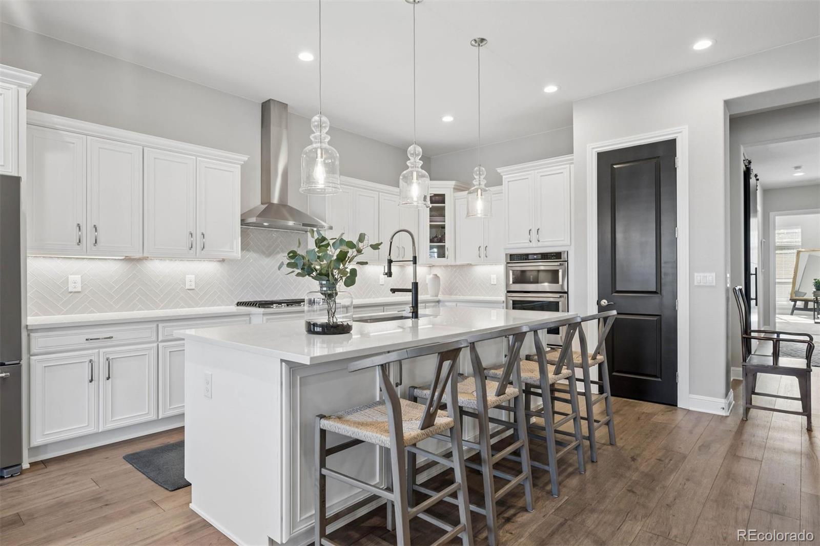 MLS Image #10 for 8457 s shawnee court,aurora, Colorado