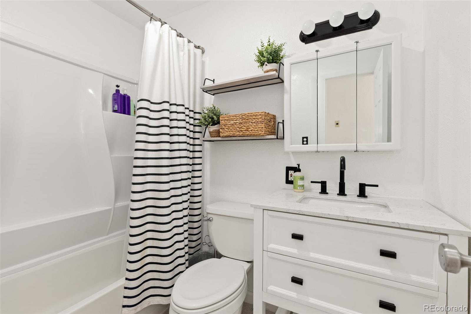 MLS Image #22 for 887  clarkson court,denver, Colorado