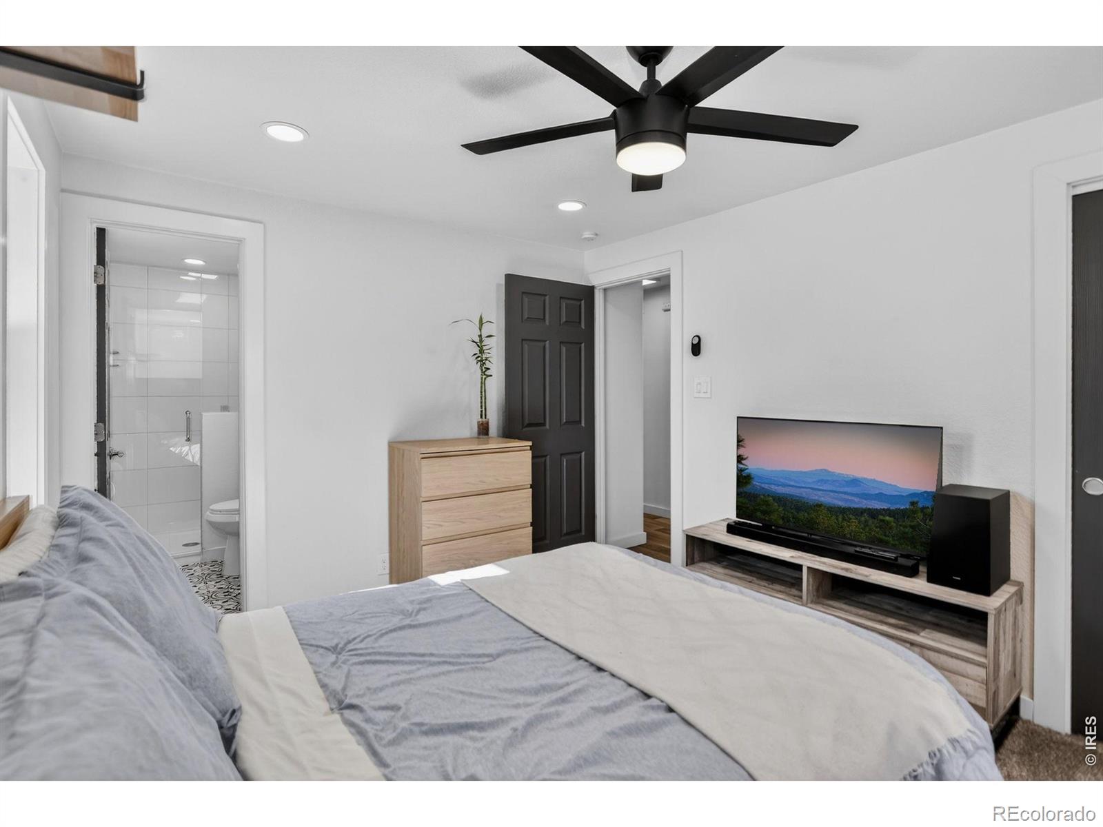 MLS Image #17 for 2016 w lake street,fort collins, Colorado