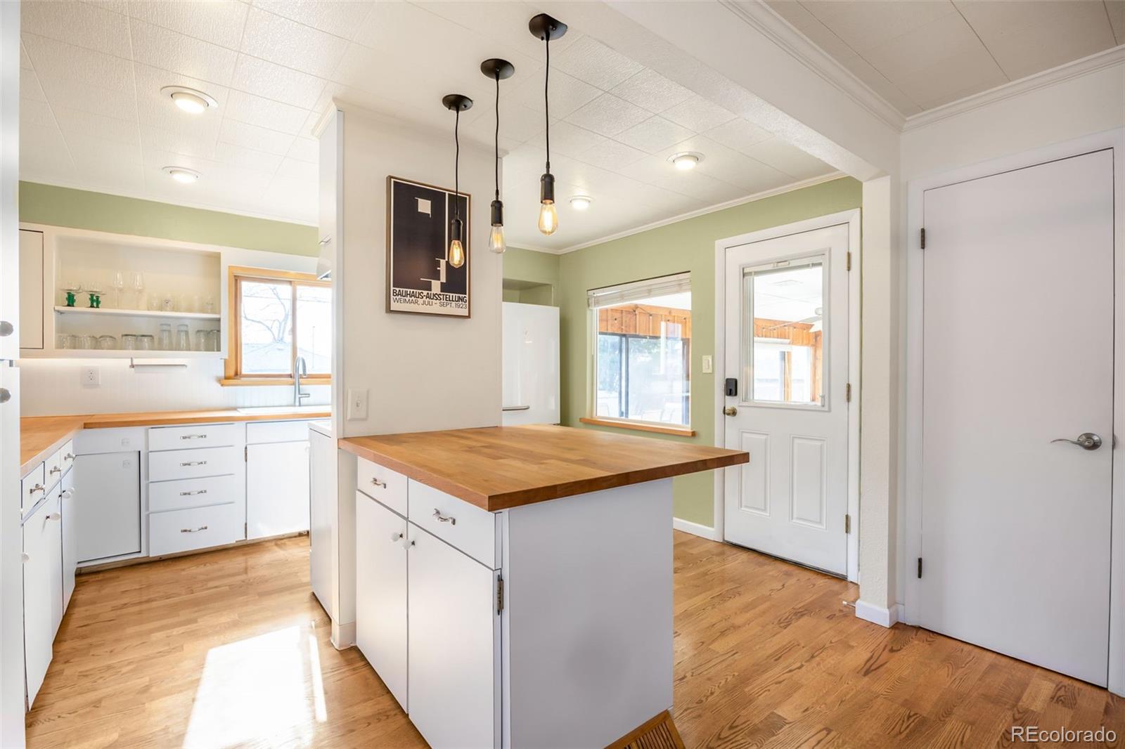 MLS Image #12 for 1260 s shoshone street,denver, Colorado