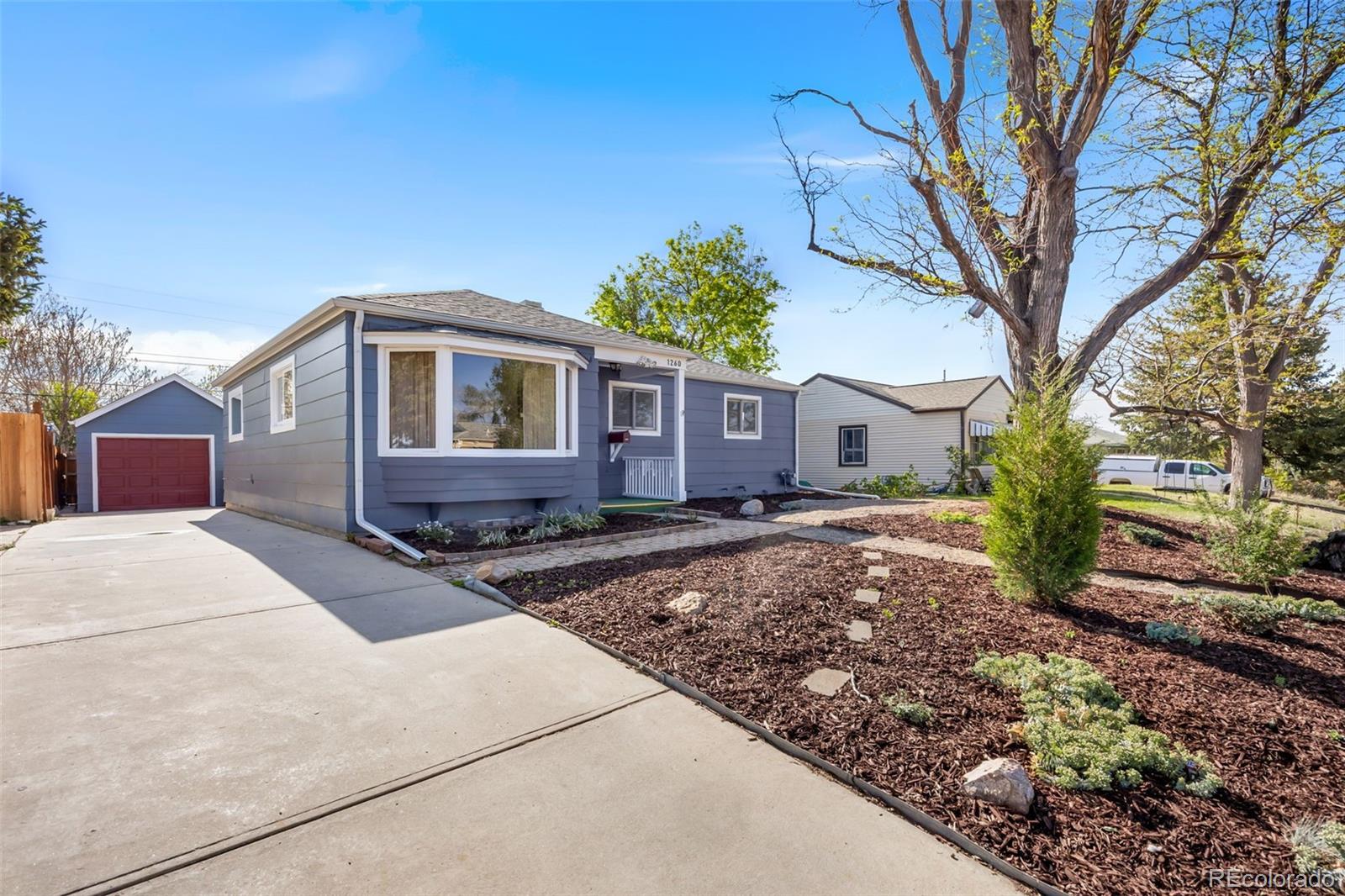 MLS Image #2 for 1260 s shoshone street,denver, Colorado