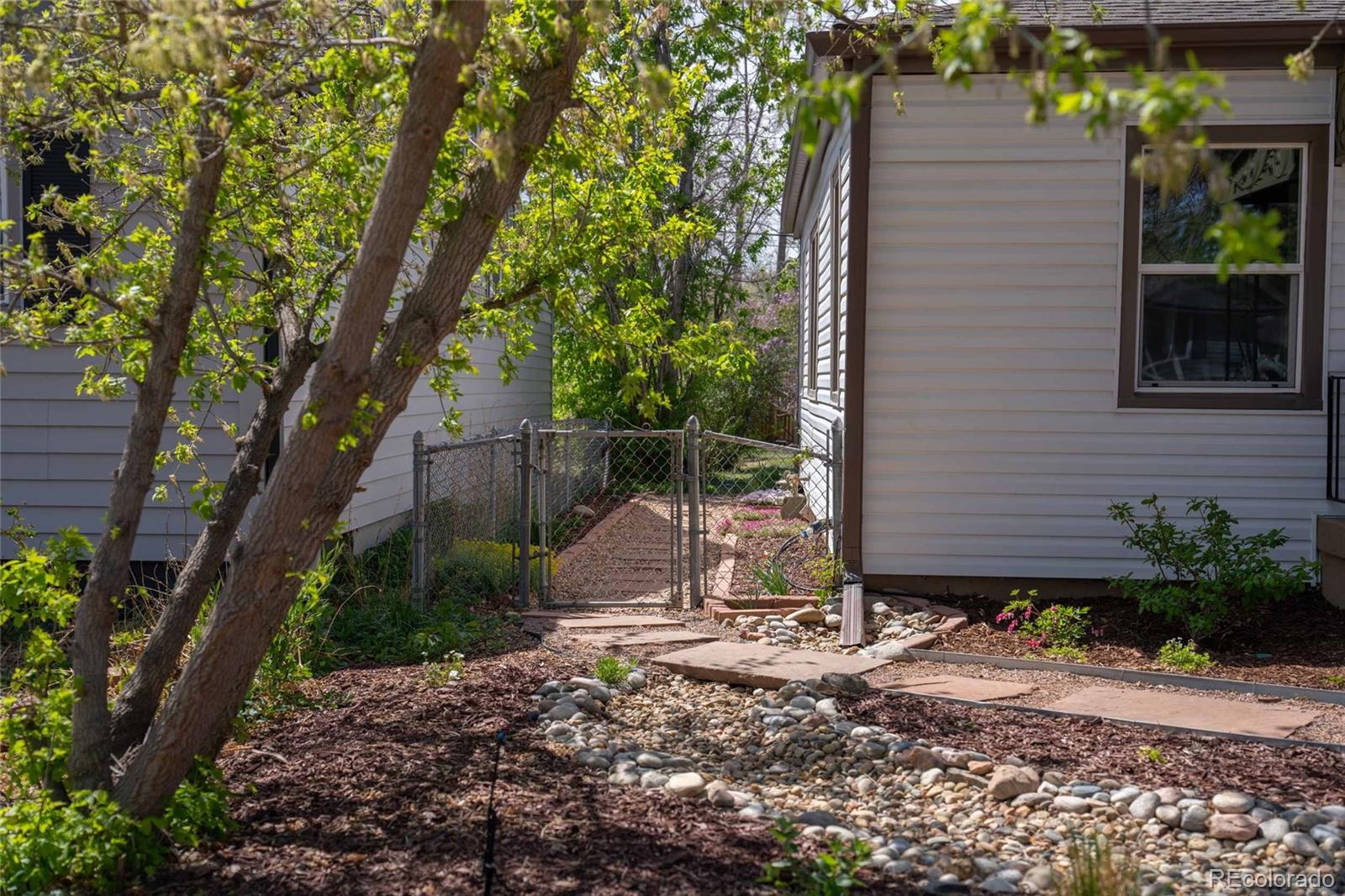 MLS Image #2 for 4437 s bannock street,englewood, Colorado