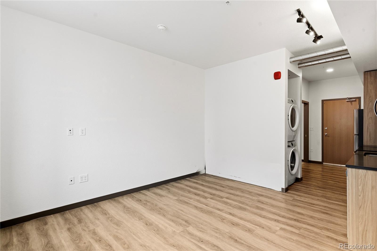 MLS Image #11 for 603  inca street,denver, Colorado