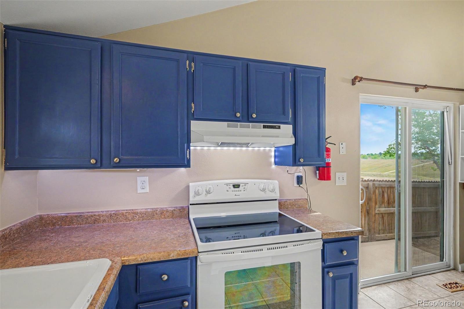 MLS Image #16 for 17447 e rice circle,aurora, Colorado