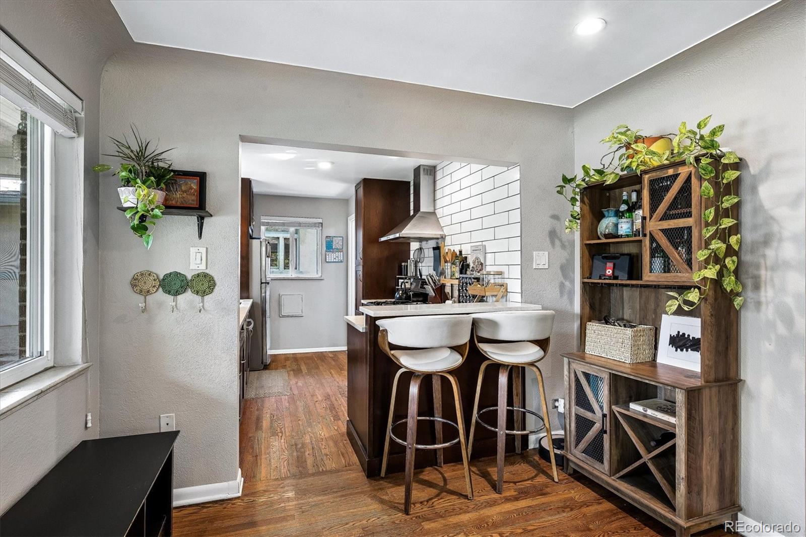 MLS Image #13 for 1439 s university boulevard,denver, Colorado