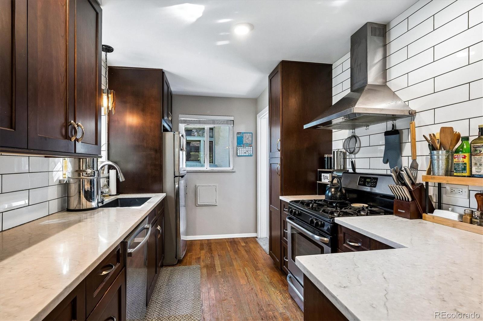 MLS Image #15 for 1439 s university boulevard,denver, Colorado