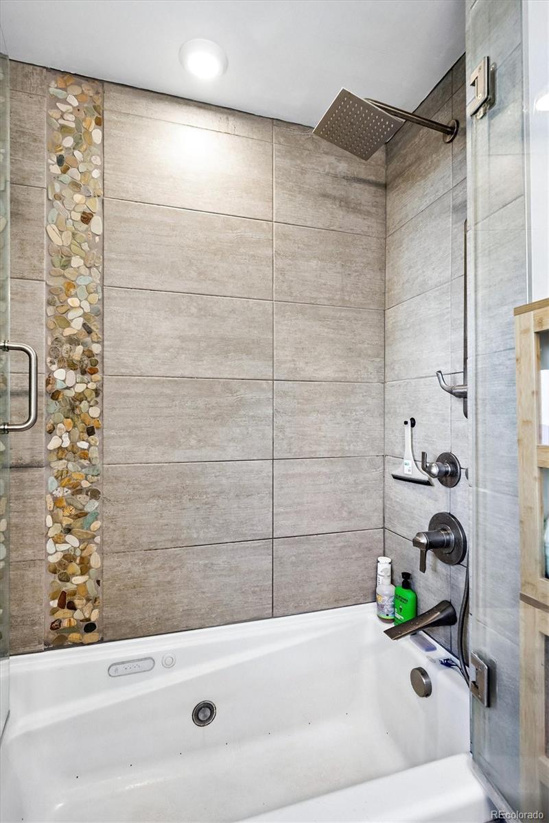 MLS Image #22 for 1439 s university boulevard,denver, Colorado