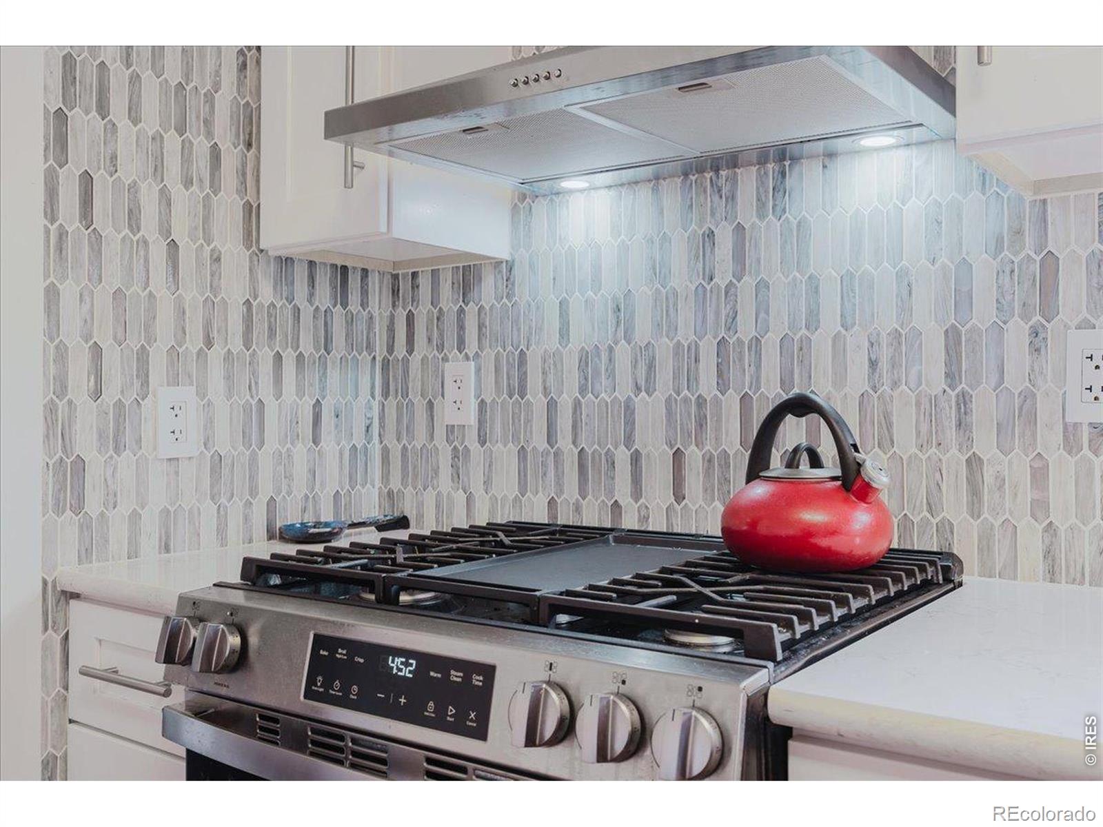 MLS Image #3 for 443  baker street,longmont, Colorado