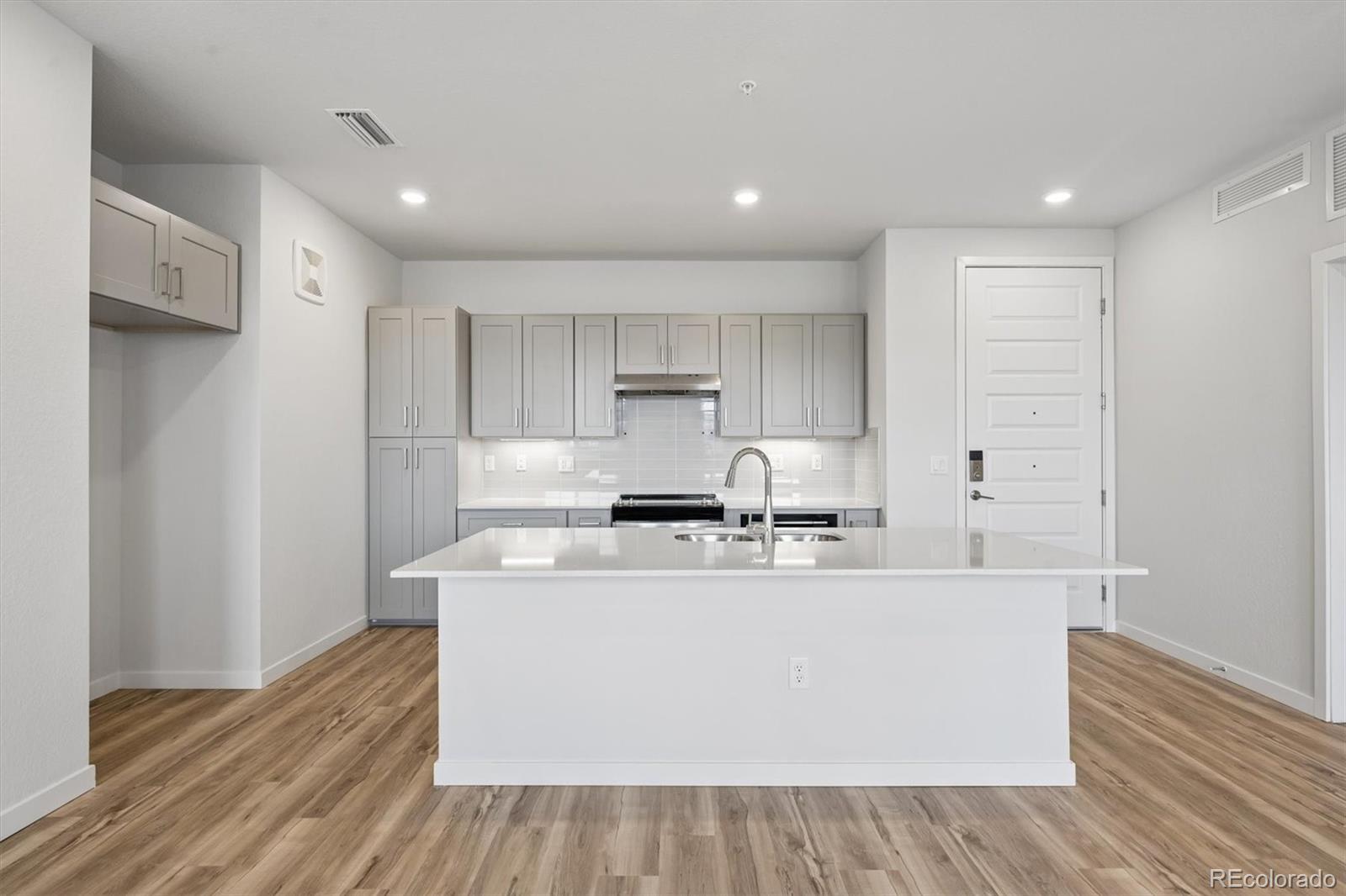 MLS Image #1 for 483  interlocken boulevard 206,broomfield, Colorado