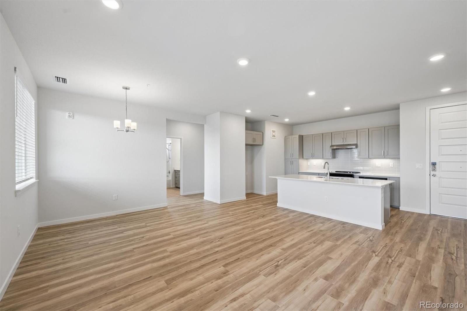 MLS Image #5 for 483  interlocken boulevard 206,broomfield, Colorado