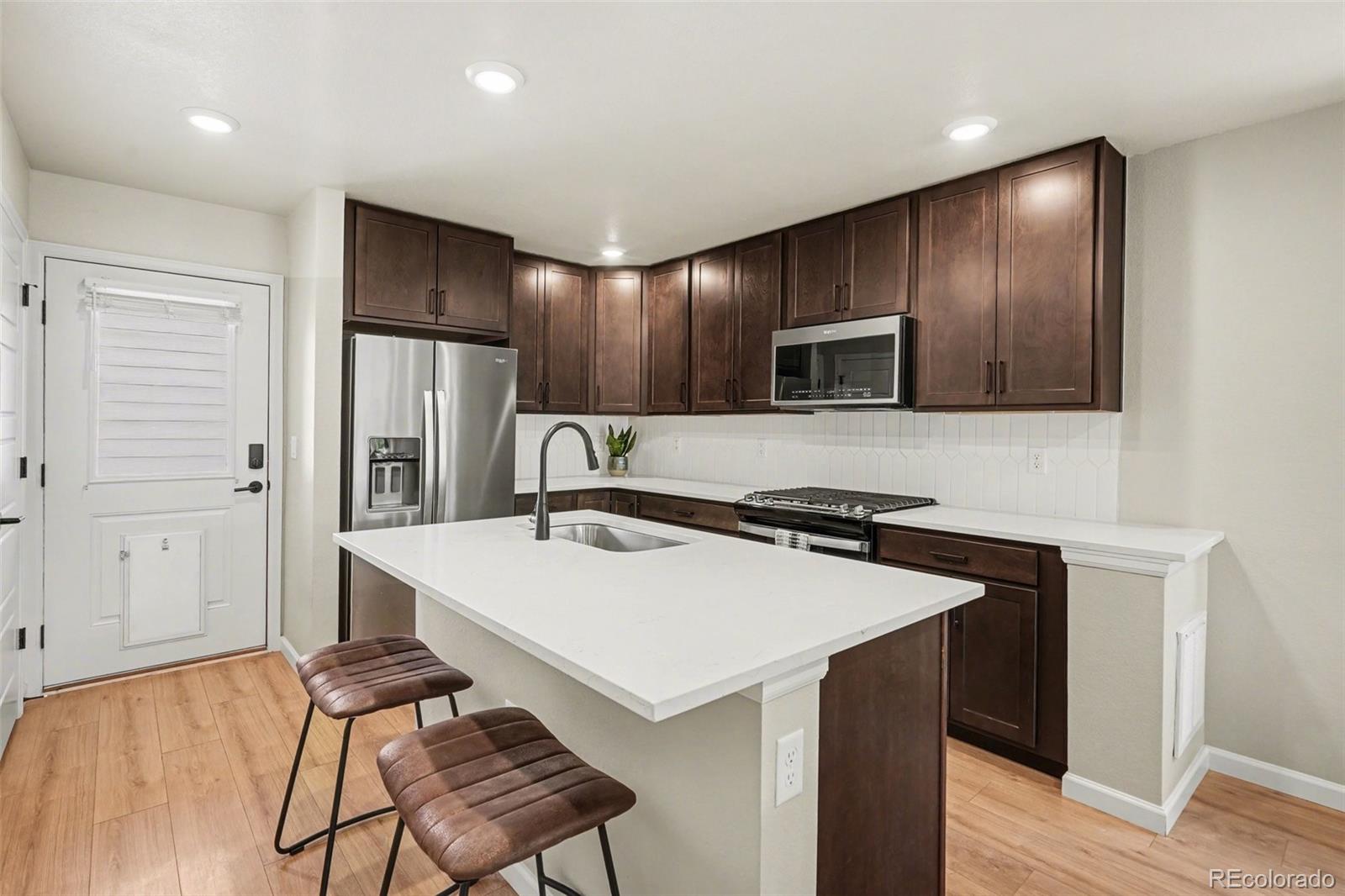 MLS Image #10 for 6331 n hanover street,denver, Colorado