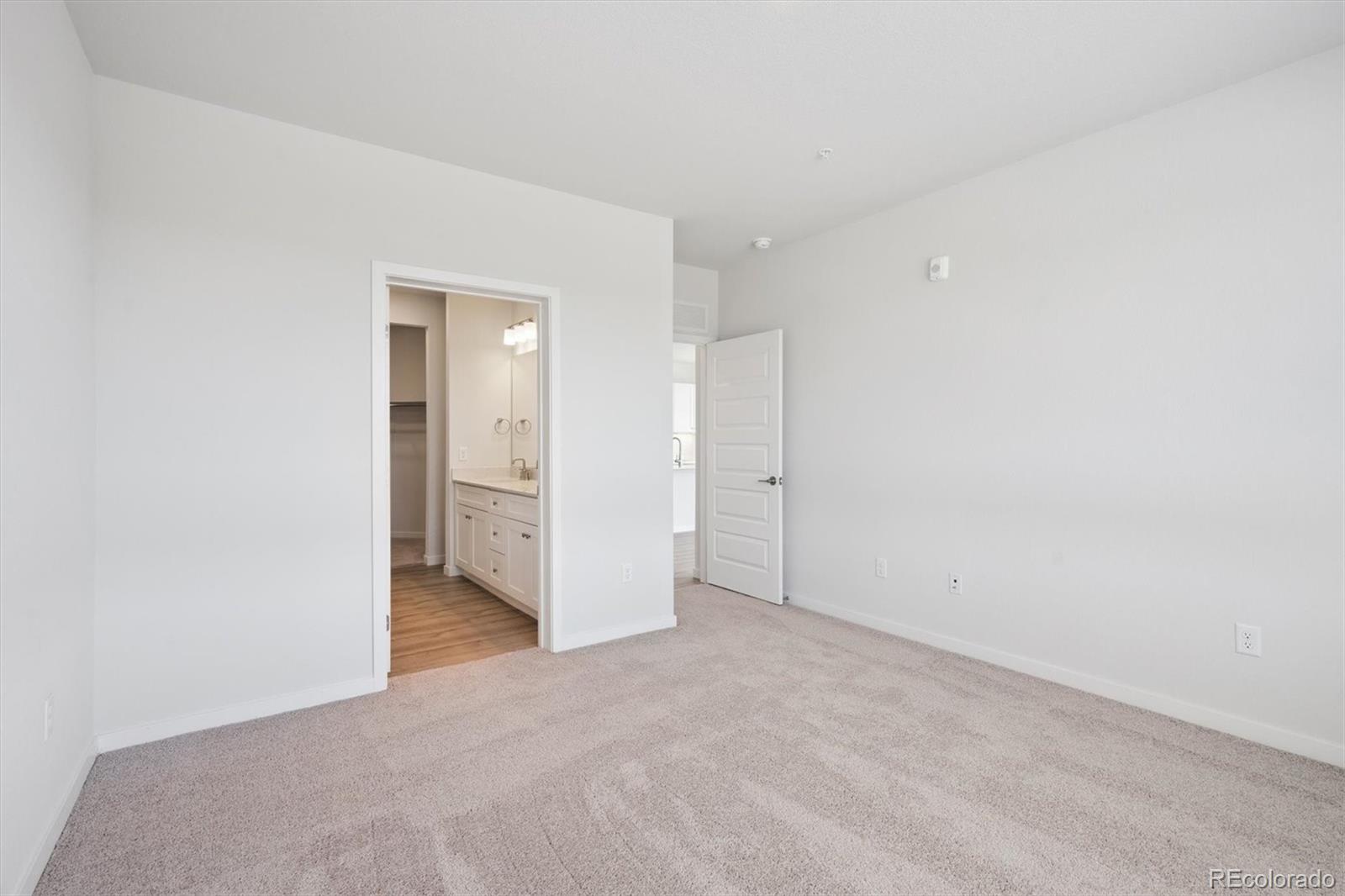 MLS Image #13 for 483  interlocken boulevard 305,broomfield, Colorado