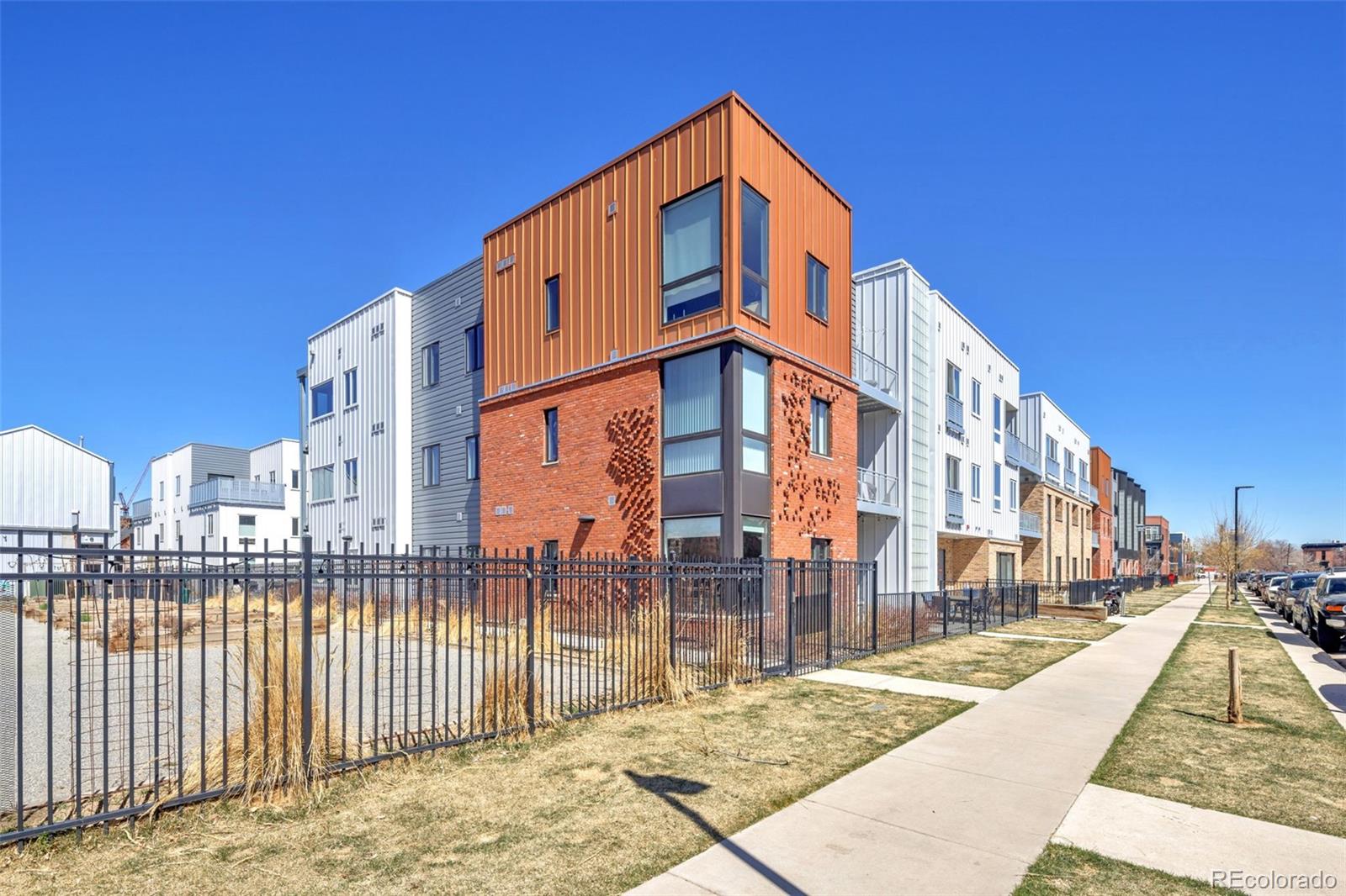 MLS Image #2 for 2525  arapahoe street,denver, Colorado