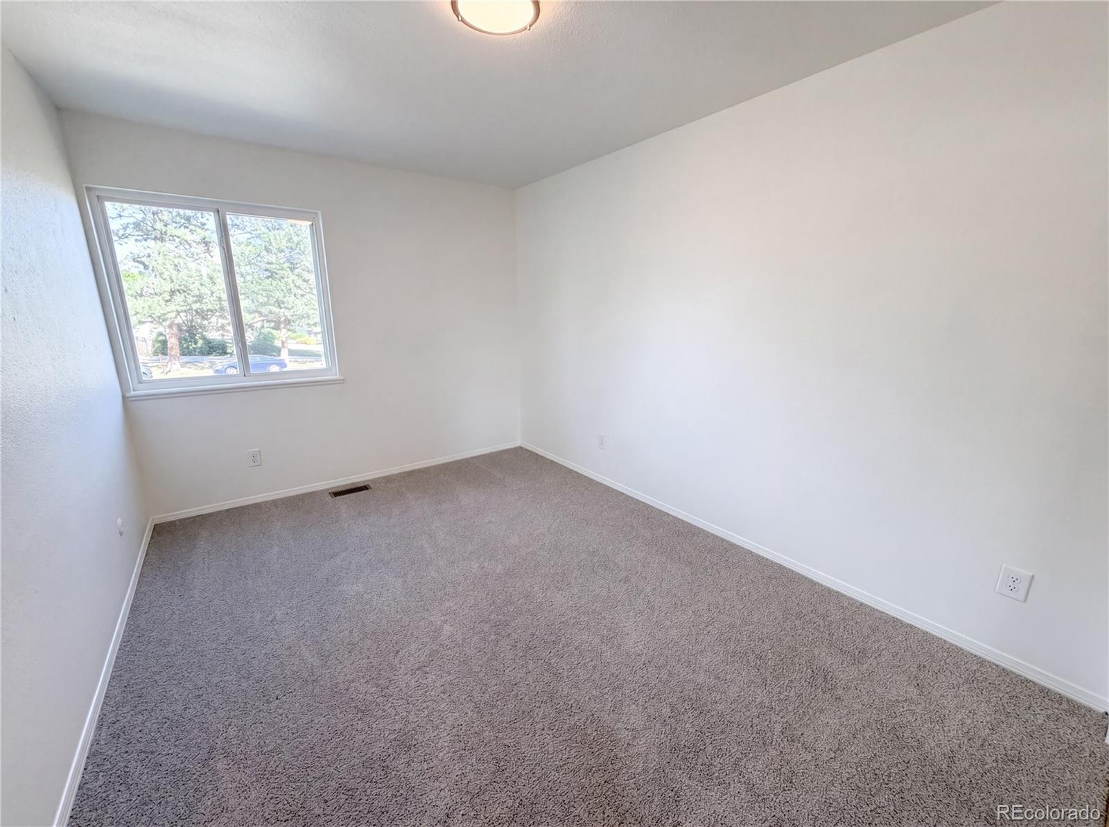 MLS Image #18 for 10330 e weaver place,englewood, Colorado