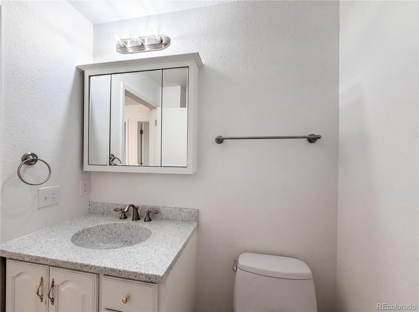MLS Image #22 for 10330 e weaver place,englewood, Colorado
