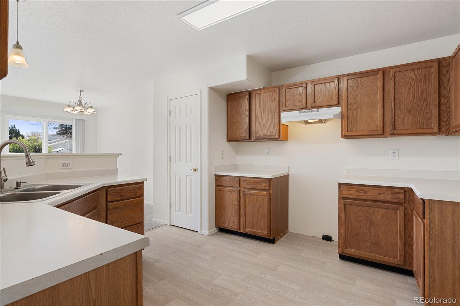 MLS Image #3 for 1276 s zeno circle e,aurora, Colorado