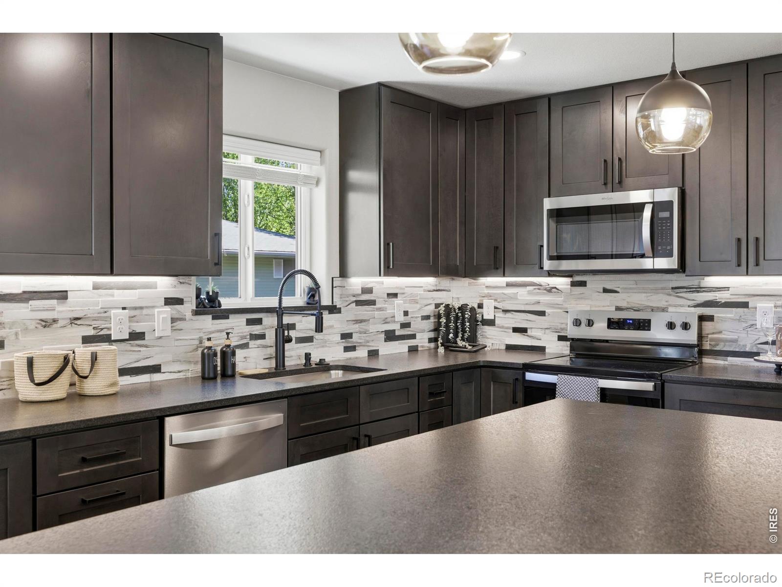 MLS Image #11 for 1331 e 4th street,loveland, Colorado