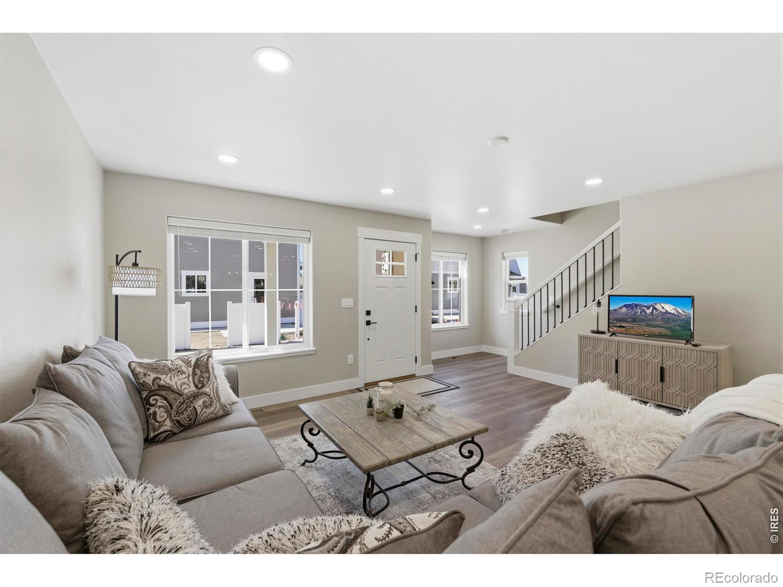 MLS Image #6 for 1331 e 4th street,loveland, Colorado