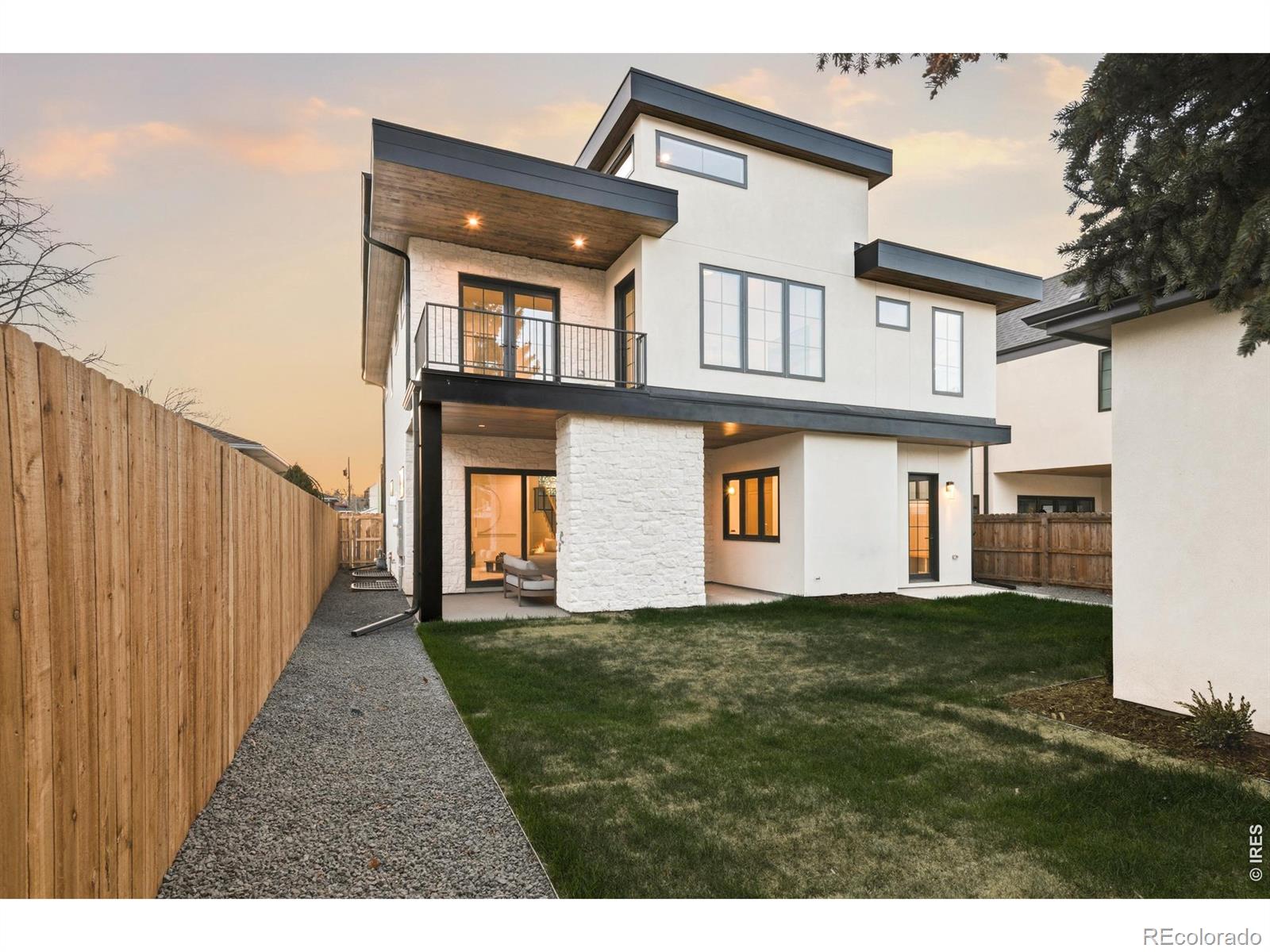 MLS Image #46 for 1060 s garfield street,denver, Colorado